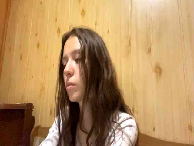 JazminKulju webcam