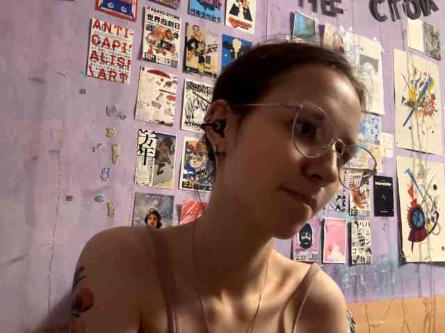 JazminKulju webcam