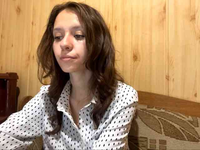 JazminKulju webcam