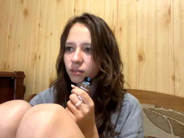 JazminKulju webcam