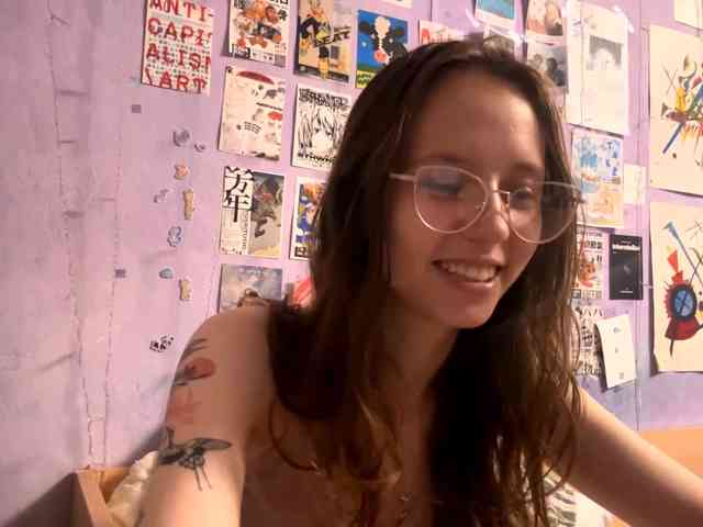 JazminKulju webcam