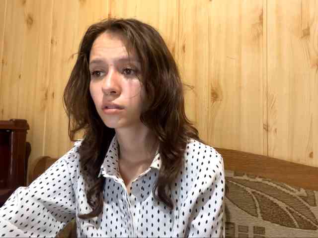 JazminKulju webcam
