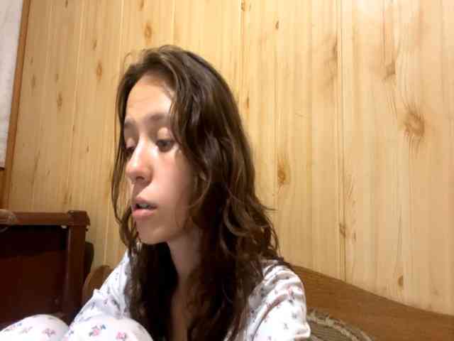 JazminKulju webcam