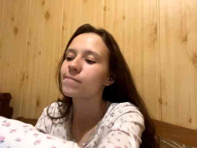 JazminKulju webcam