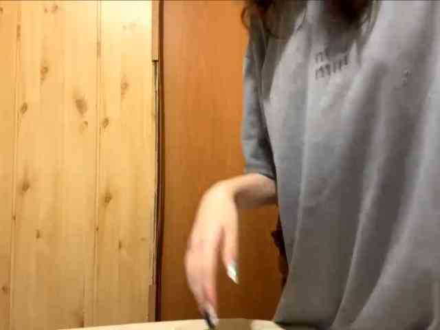 JazminKulju webcam