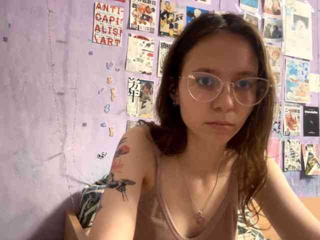 JazminKulju webcam