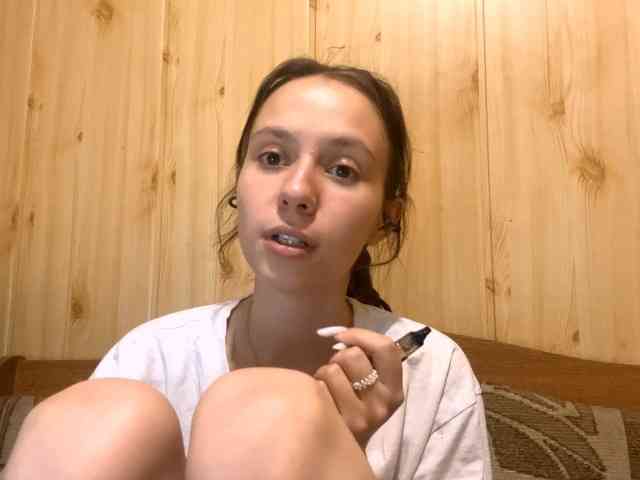 JazminKulju webcam