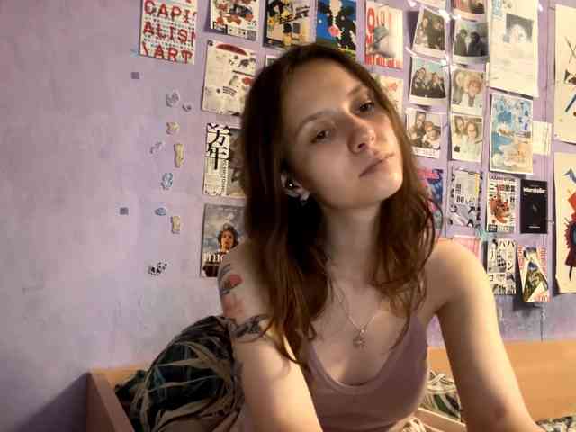 JazminKulju webcam