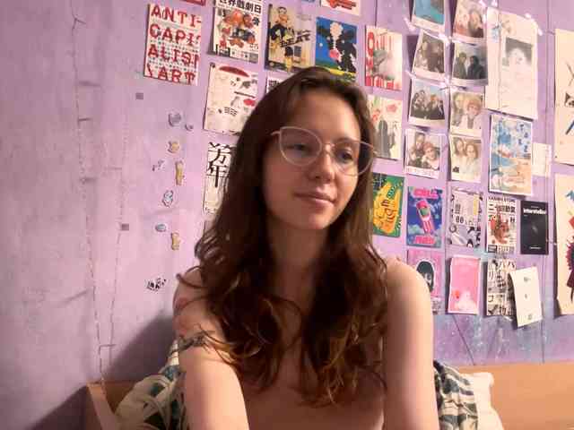 JazminKulju webcam