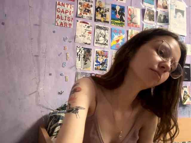 JazminKulju webcam