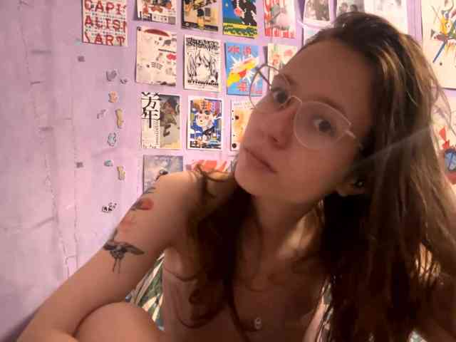 JazminKulju webcam