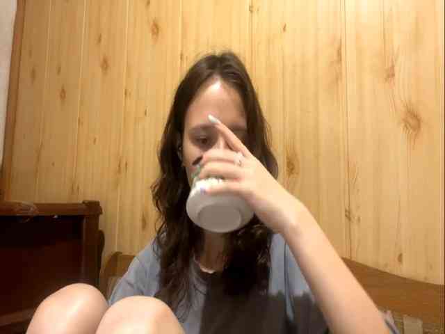JazminKulju webcam