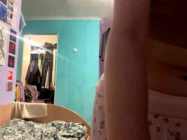JazminKulju webcam