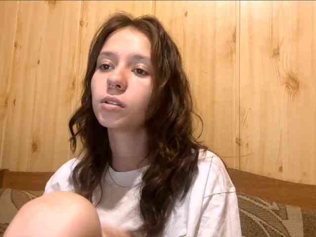 JazminKulju webcam