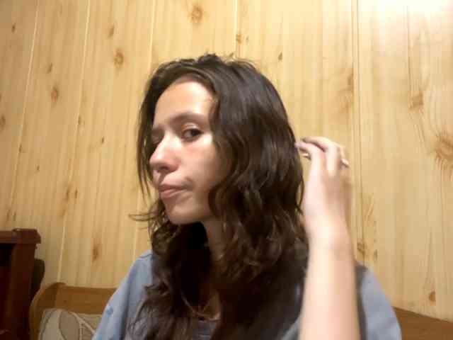 JazminKulju webcam