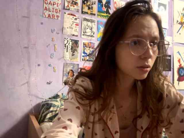 JazminKulju webcam