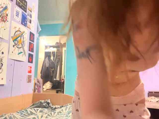 JazminKulju webcam