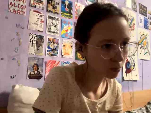 JazminKulju webcam