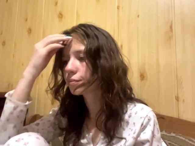 JazminKulju webcam
