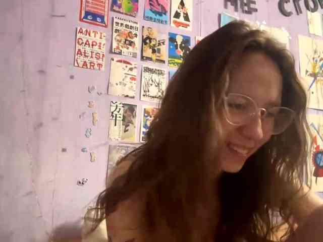 JazminKulju webcam
