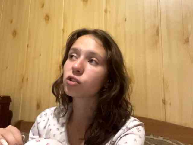 JazminKulju webcam