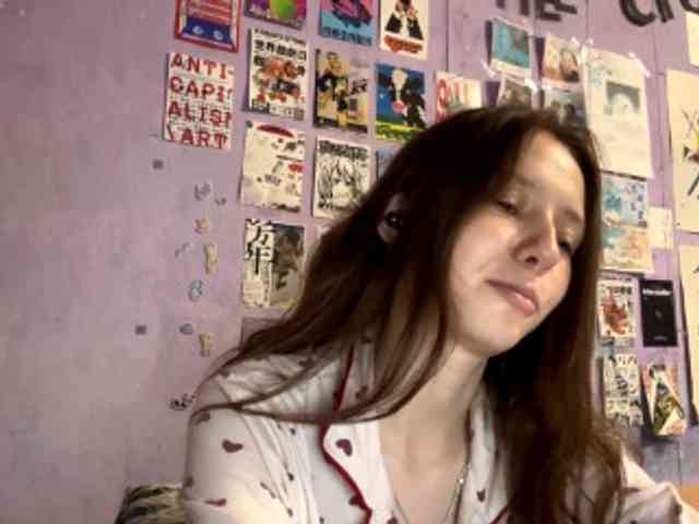 JazminKulju webcam
