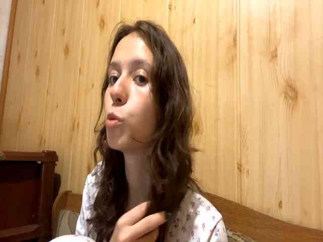 JazminKulju webcam