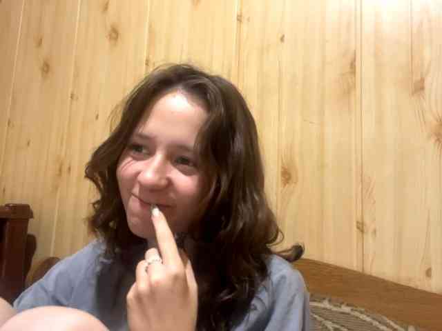 JazminKulju webcam