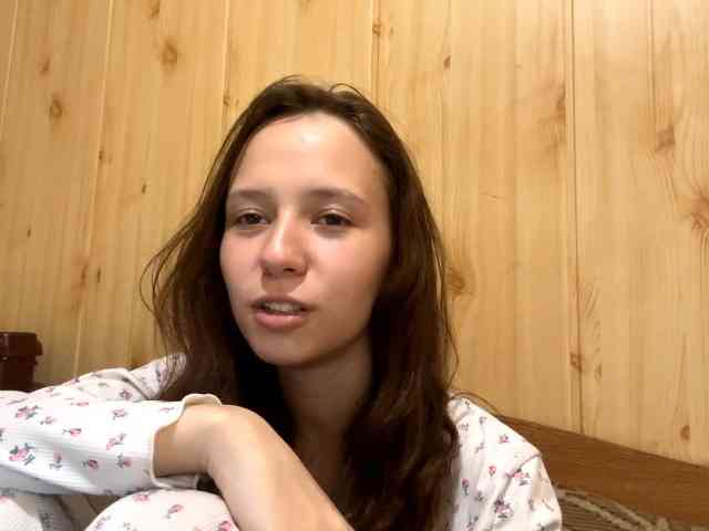 JazminKulju webcam