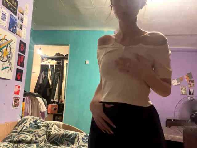 JazminKulju webcam