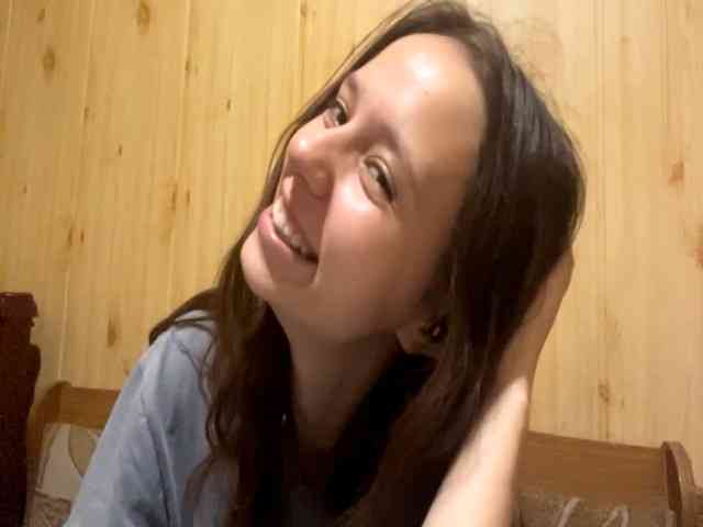 JazminKulju webcam