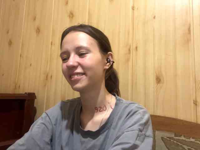 JazminKulju webcam