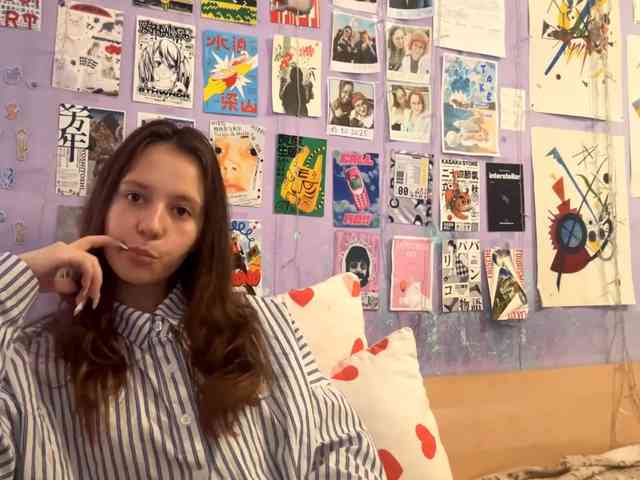 JazminKulju webcam