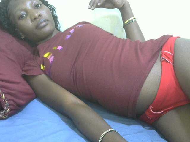 Slimpetite live cam on UnifiedCams