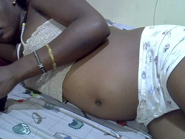 Slimpetite live cam on BongaCams