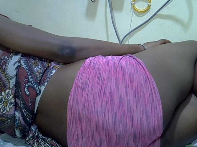 Slimpetite live cam on BongaCams