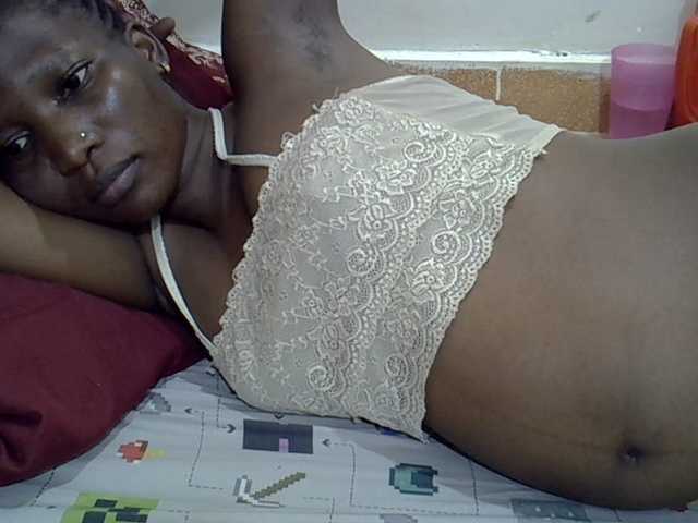 Slimpetite live cam preview