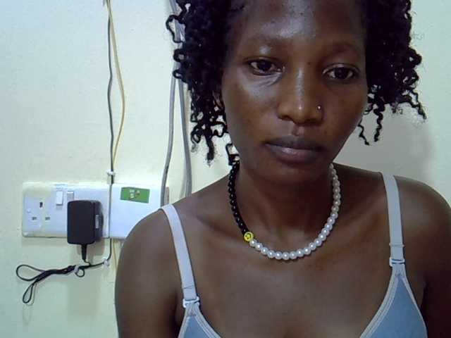 Slimpetite live cam on UnifiedCams