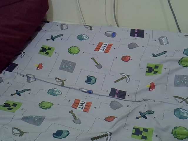 Slimpetite live cam on BongaCams