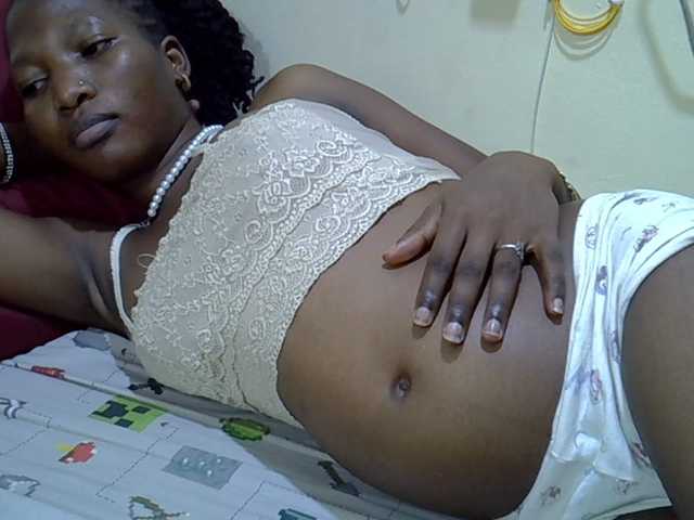 Slimpetite live cam on BongaCams