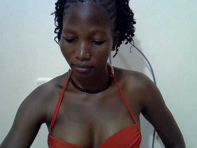 Slimpetite live cam on UnifiedCams