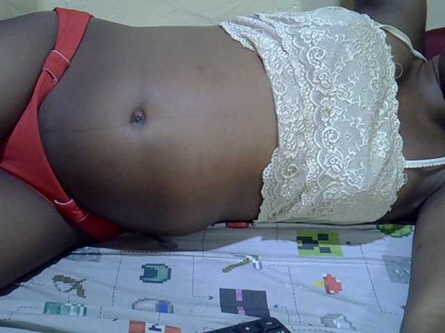 Slimpetite live cam on BongaCams