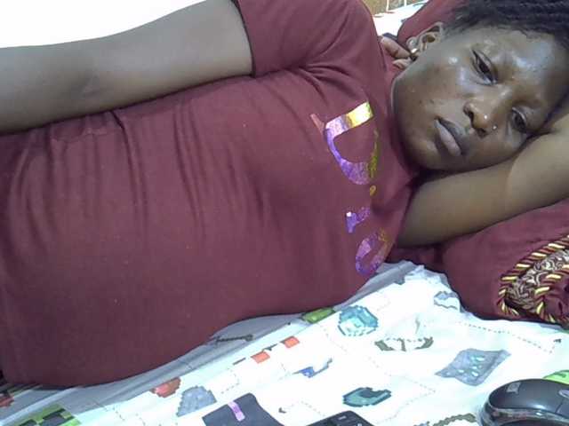 Slimpetite live cam on BongaCams