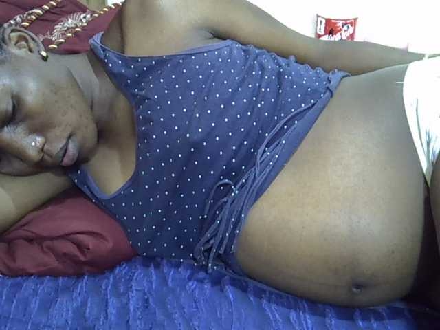 Slimpetite live cam preview