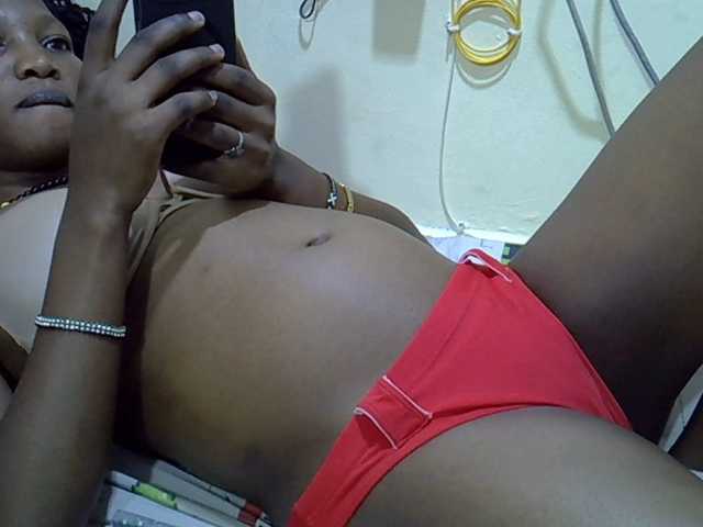 Slimpetite live webcam show