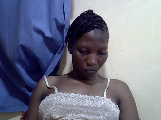Slimpetite live cam on BongaCams