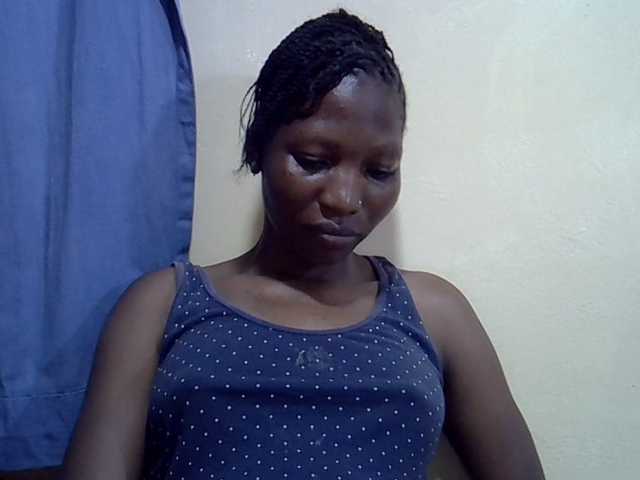 Slimpetite live cam on BongaCams