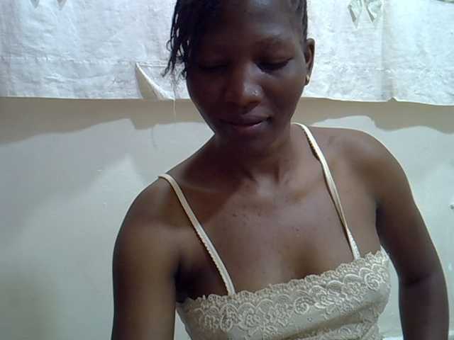 Slimpetite live cam on BongaCams