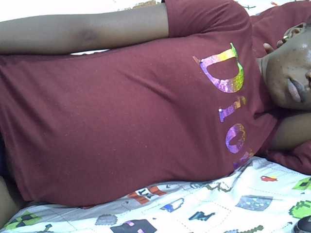 Slimpetite live cam preview
