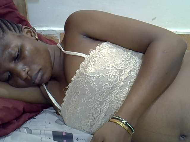Slimpetite live cam preview